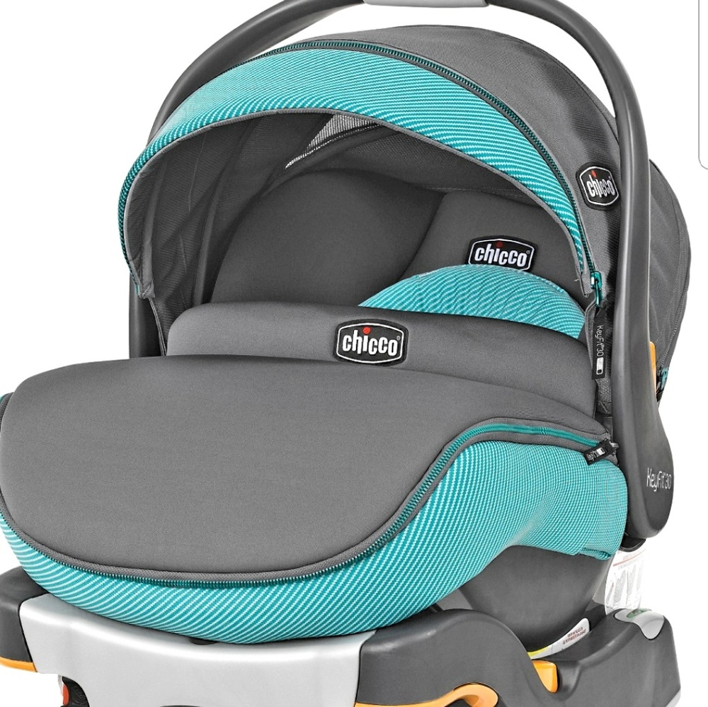 Chicco keyfit 30- carseat hydra zipper edition